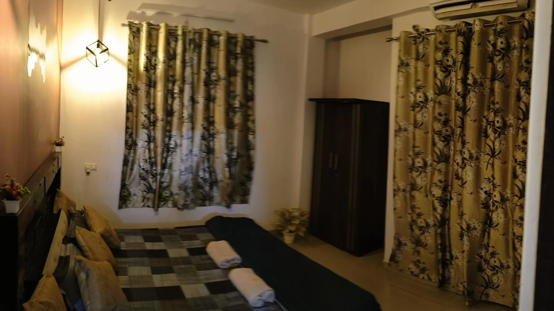 Varanasi Vibes Apartment A Haven For Travelers